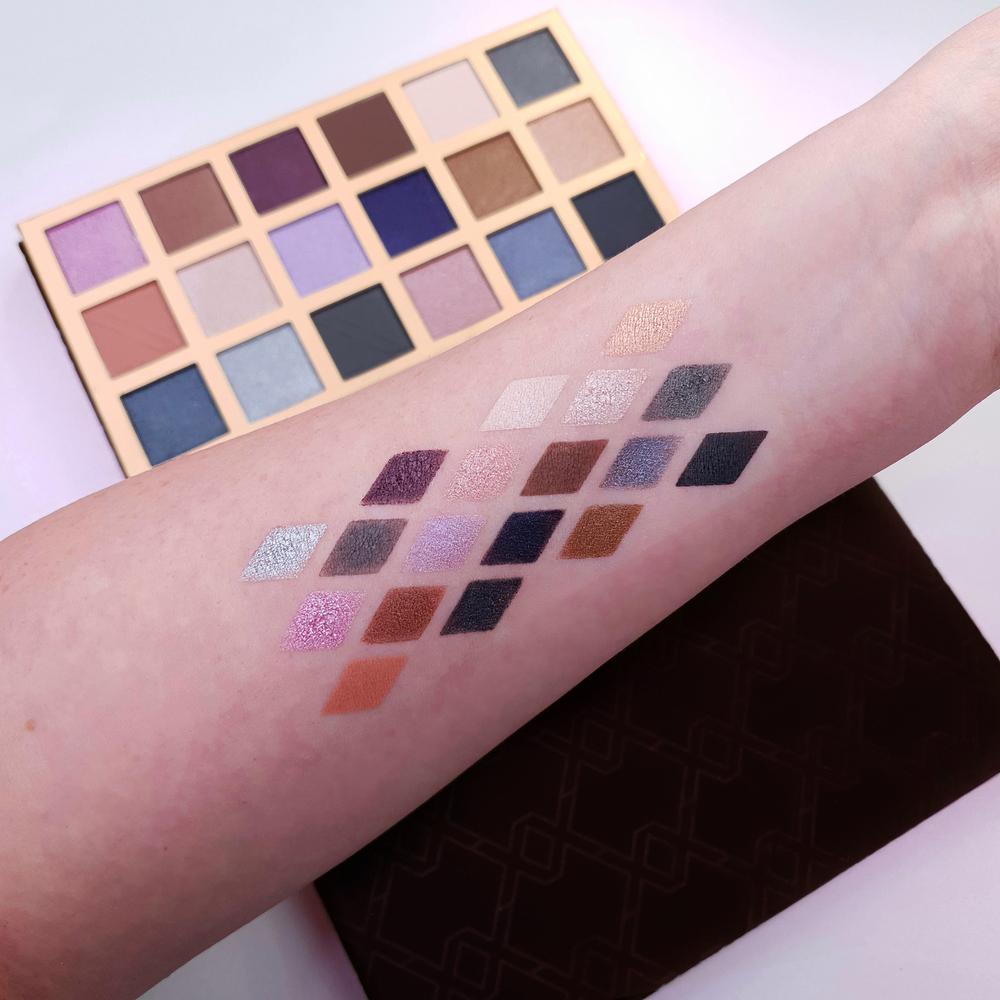 XX Revolution LuXX Eyeshadow Palette - TuXXedo 4pc Set + 1 Full Size Product Worth 25% Value Free