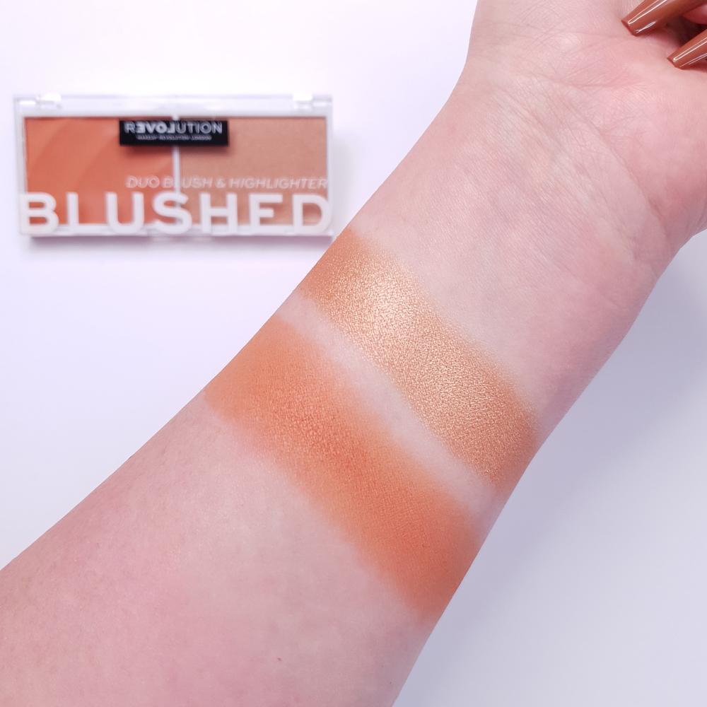 Revolution Relove Colour Play Blushed Duo - Queen - HOK Makeup