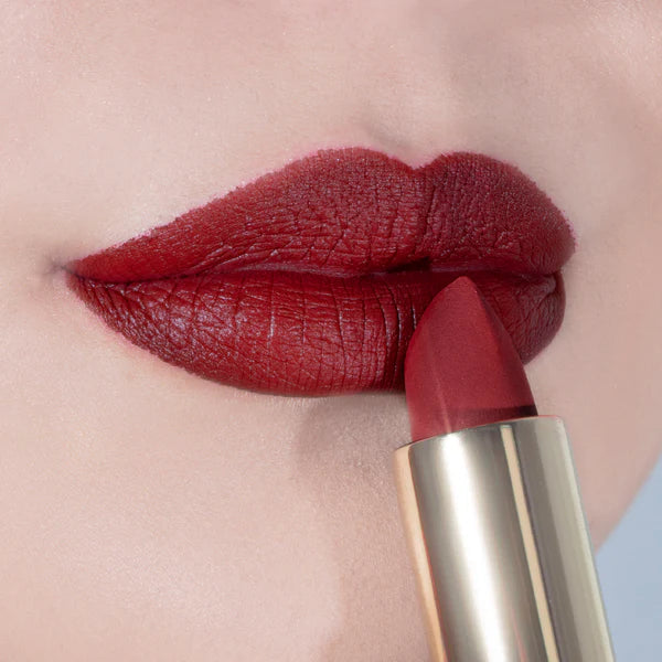 Milani Color Fetish Lipstick Matte - Poppy  4pc Set + 1 Full Size Product Worth 25% Value Free